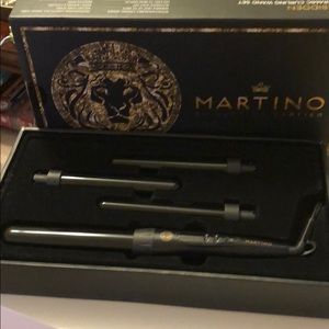 NWOT Fourbidden 4 in 1 curling wand set